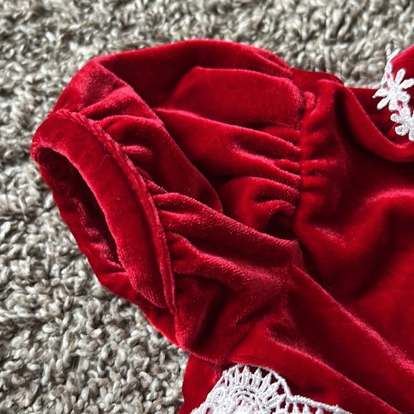 Red Velvet Holiday Rose Cottage Romper White Flower Lace 3/6 month girls - Picture 4 of 9